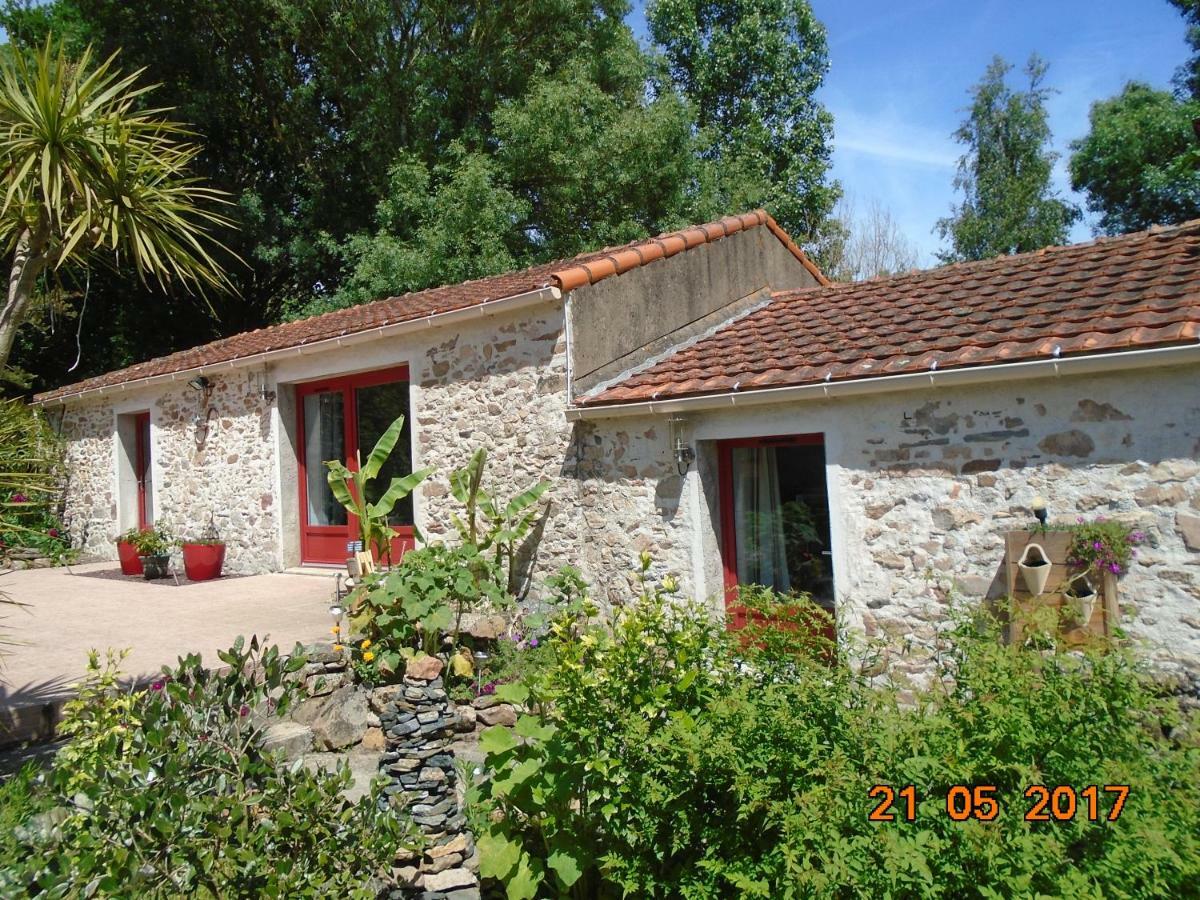 Les Trois Etangs Saint-Viaud Exterior photo